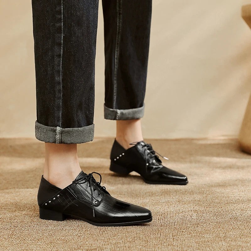 Doriano Lace-Up Derby Pumps