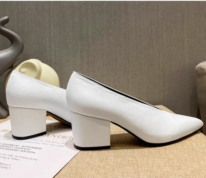 Vittoria V-Cut Pumps