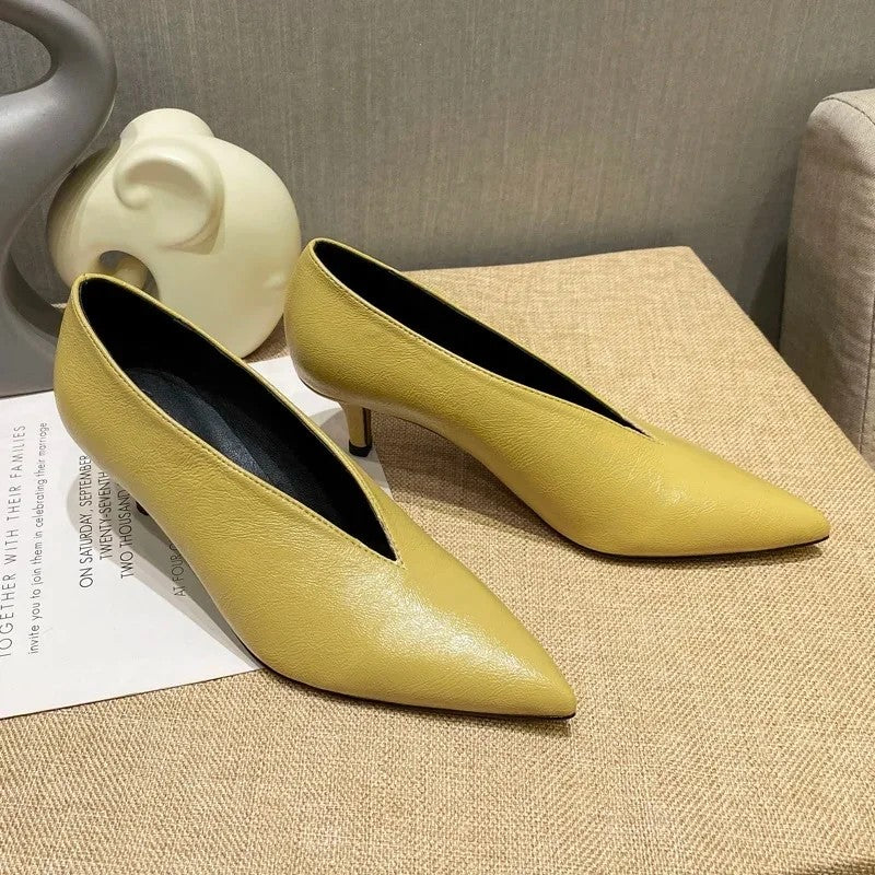 Vittoria V-Cut Pumps