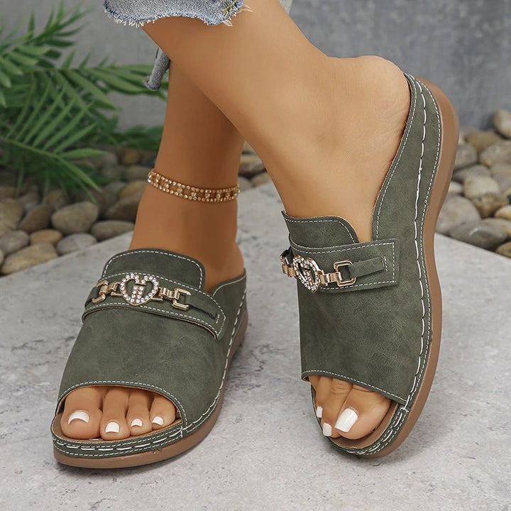Cuoricino Heart-Charm Wedge Sandals