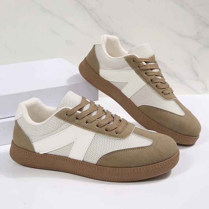 Sidestep Arrow Sneakers