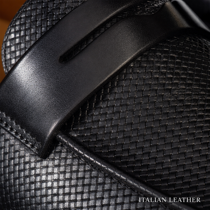 Vittorio Woven Loafers — 02_material_macro