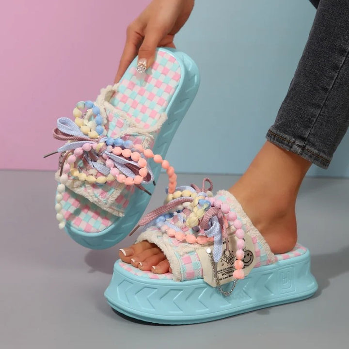 Confetti Pom Platform Slides