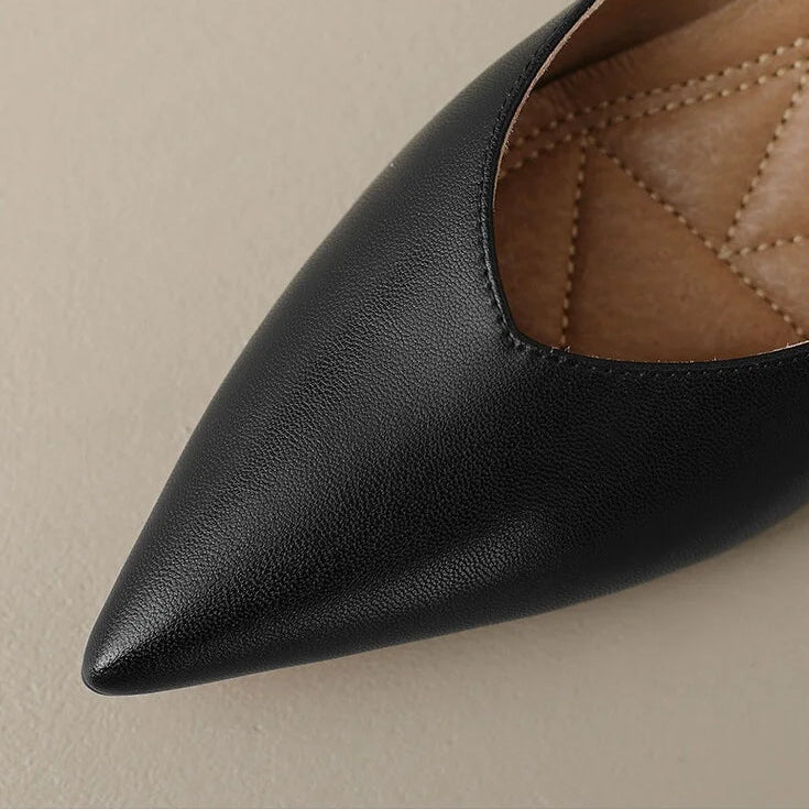 Perla Pointed Pumps