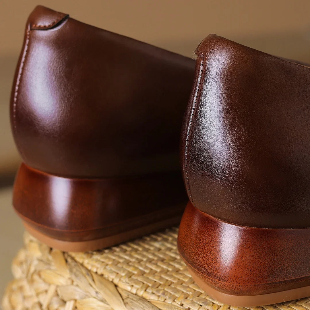 Lucera Leather Pumps