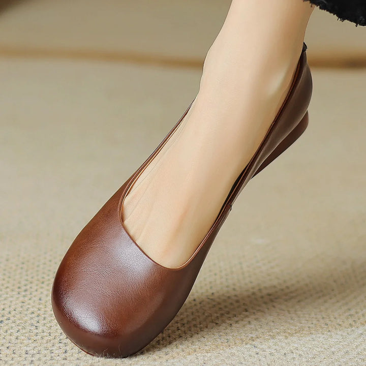 Lucera Leather Pumps