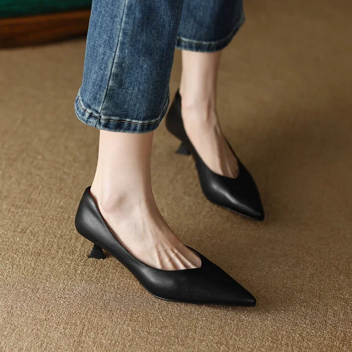 Perla Pointed Pumps