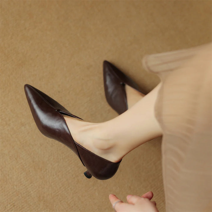 Forma Leather Pumps