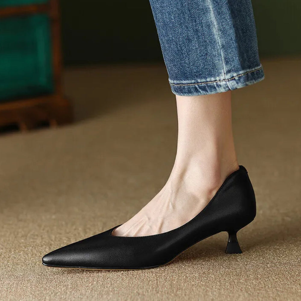 Perla Pointed Pumps