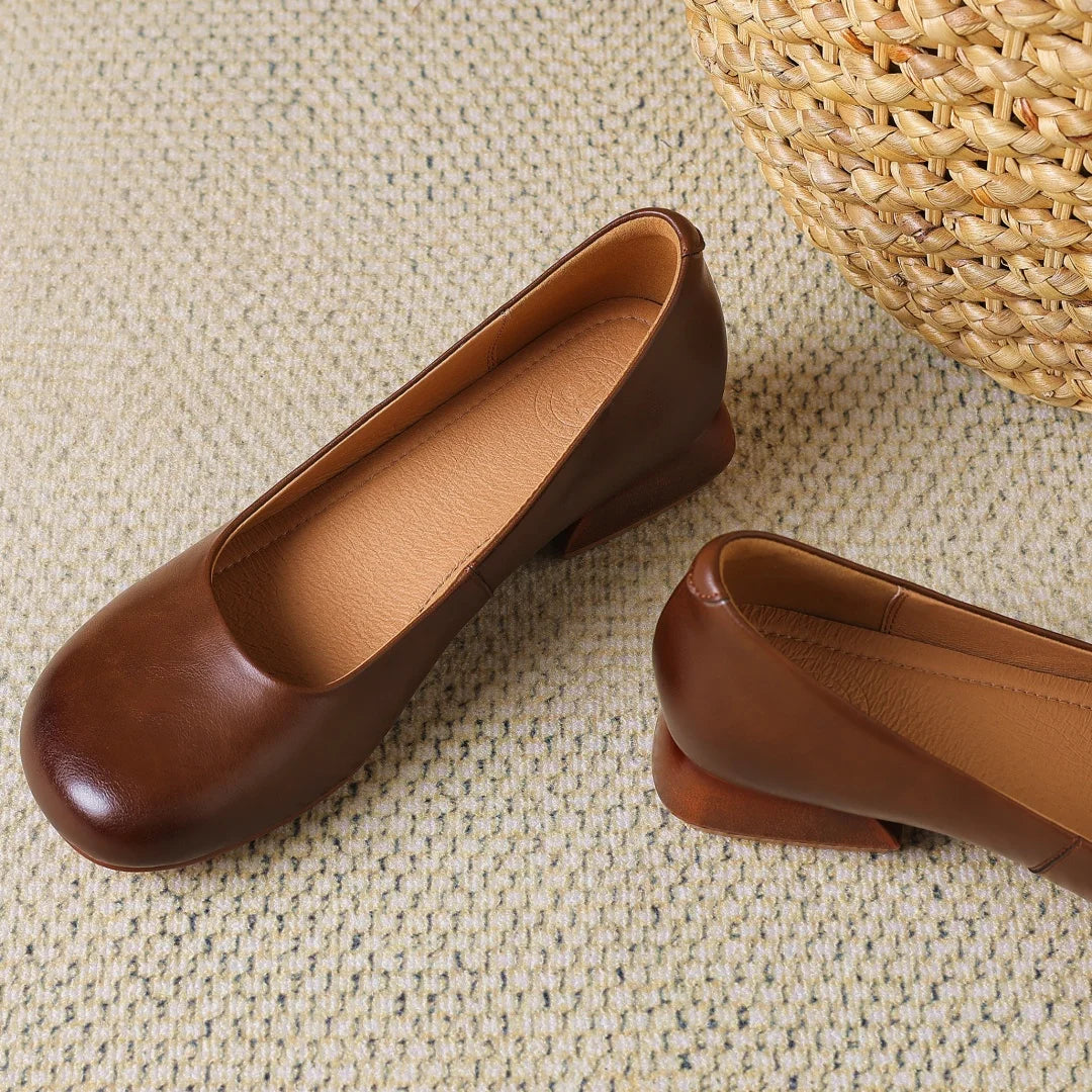 Lucera Leather Pumps