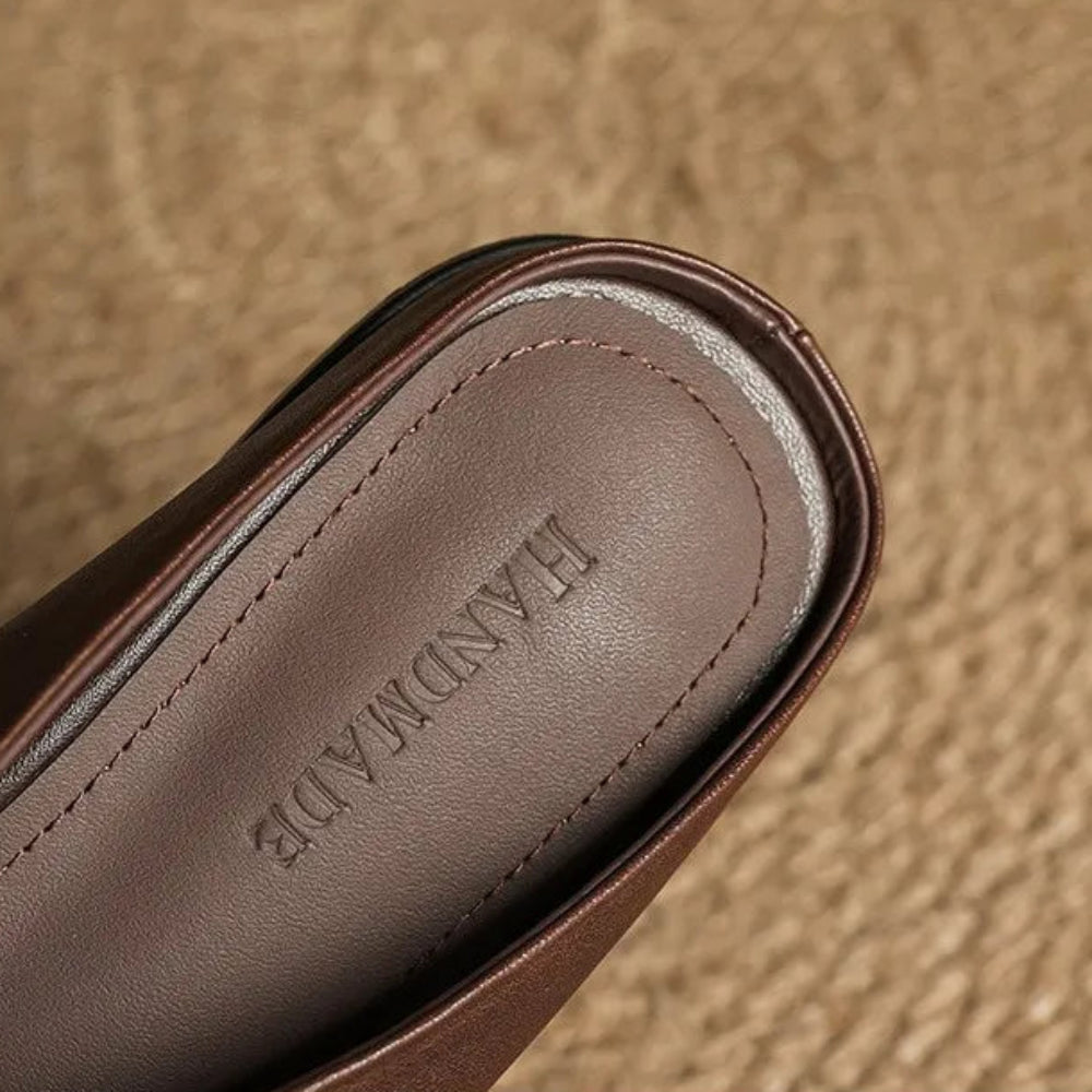Vale Leather Slides