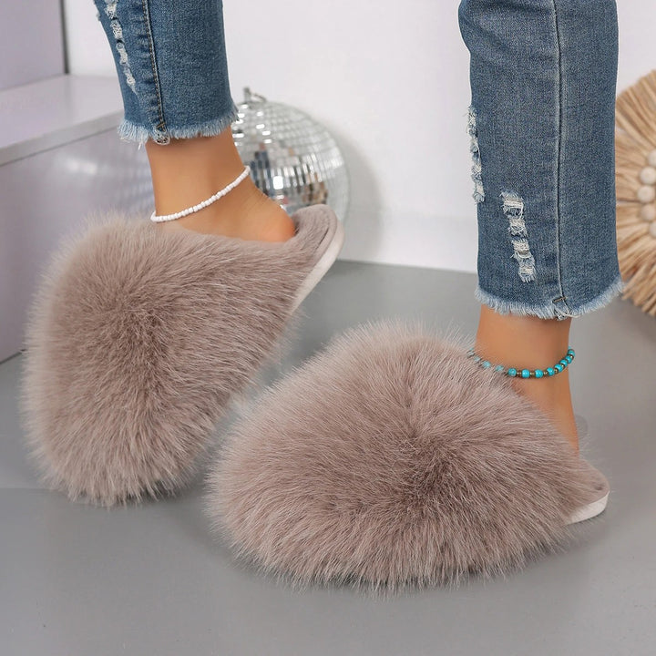 Powderpuff Fluffy Slides