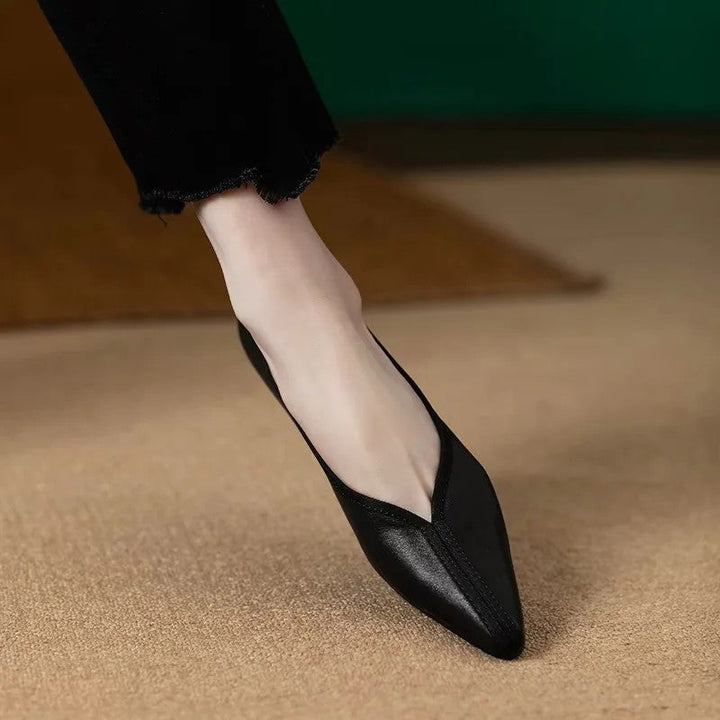 Vespera Pointed Pumps