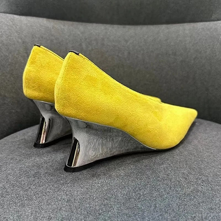 Comtesse Sculpted Wedge Pumps