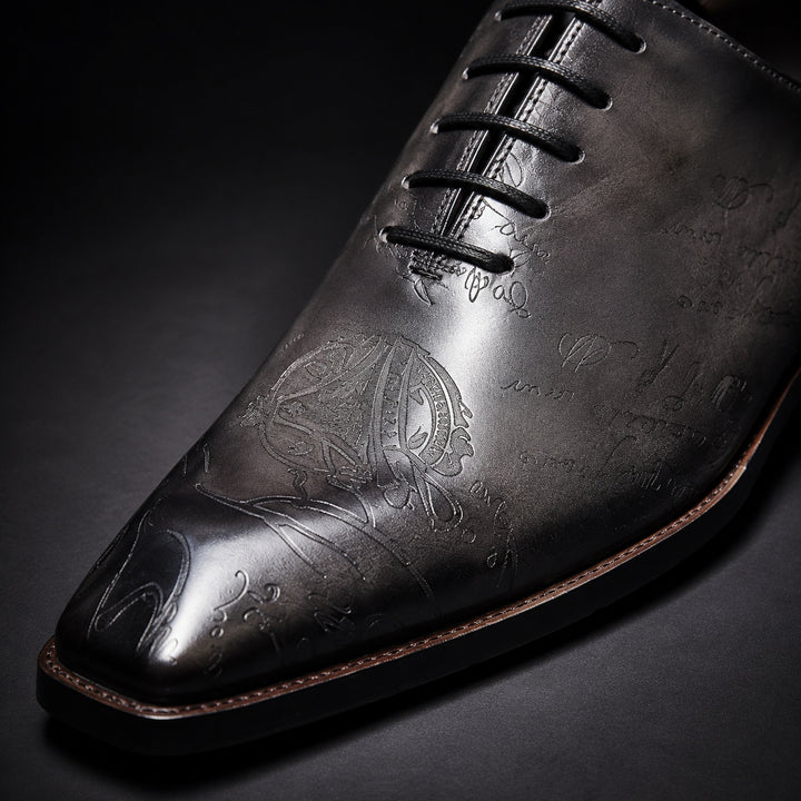 Stemma Engraved Oxford Shoes — ce_metastatic_01