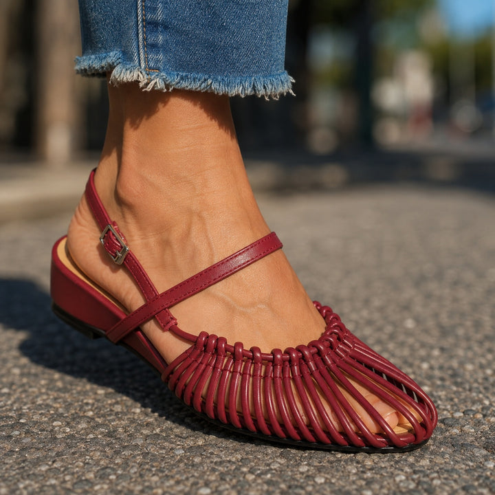 Vestala Caged Flats — ce_brooklyn_s2_01